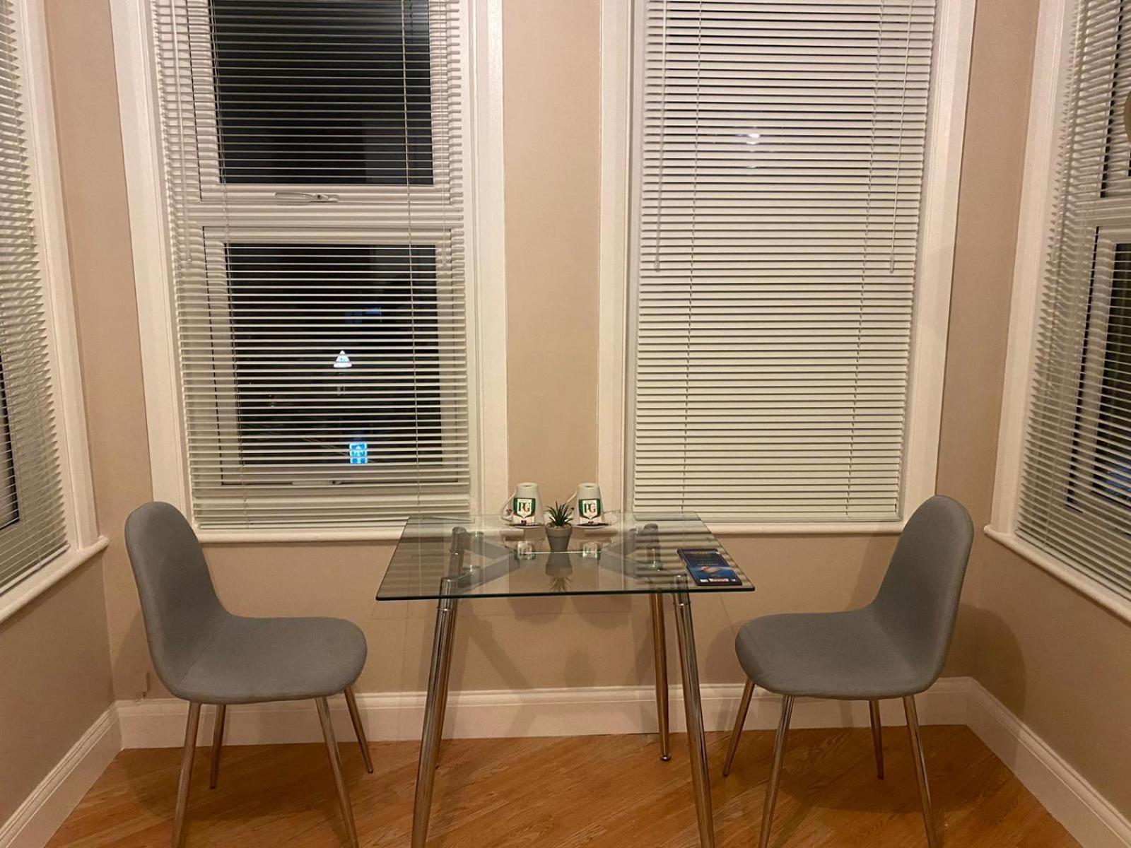 In The Heart Of Walthamstow Village Apartment *