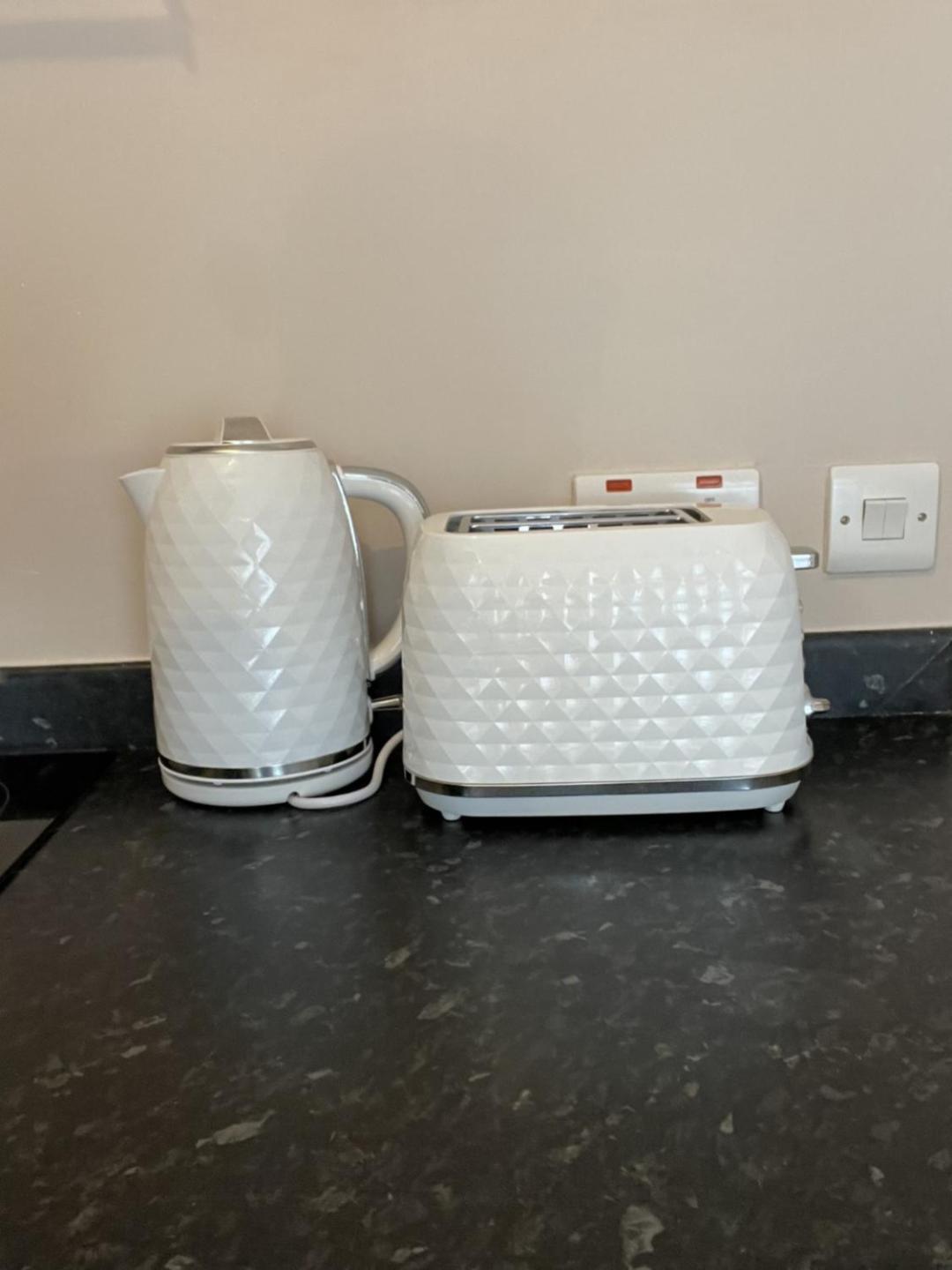 Apartment In The Heart Of Walthamstow Village London
