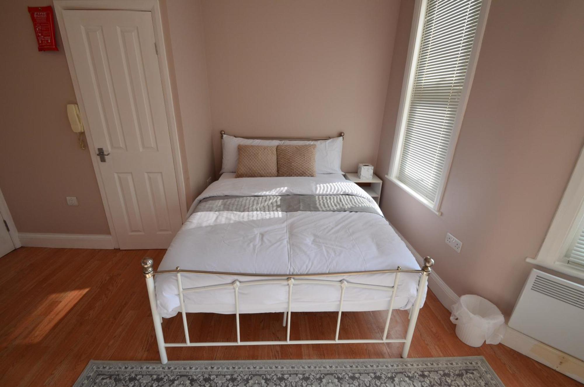 In The Heart Of Walthamstow Village Apartment London